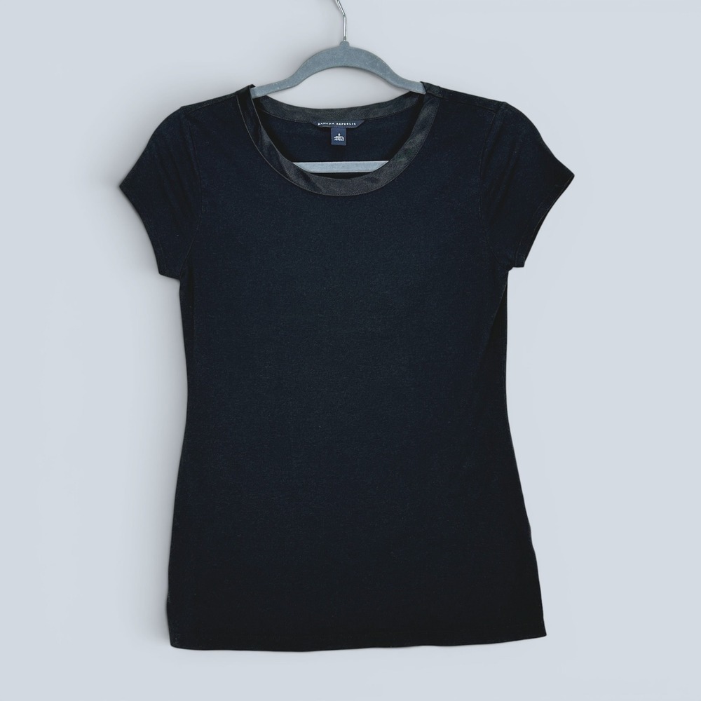 Banana Republic Womens Black Satin Trim Scoop Neck Short Sleeve T-Shirt Small